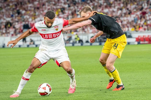 19.09.2026, xdaymx, Fussball 1.Bundesliga, VfB Stuttgart - Borussia Dortmund. vl. Josha Vagnoman (VfB Stuttgart) im Zweikampf mit Maximilian Beier (Borussia Dortmund) (DFL DFB REGULATIONS PROHIBIT ANY USE OF PHOTOGRAPHS as IMAGE SEQUENCES and or QUASI-VIDEO) Stuttgart