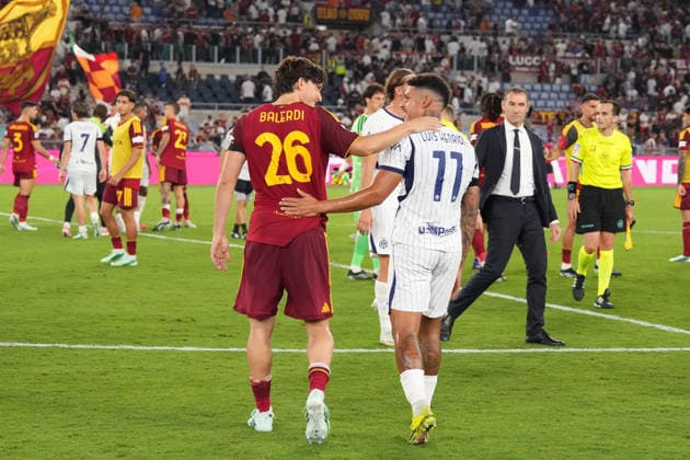 Inter Milan s Luis Henrique Roma™s Leonardo Balerdi during the Serie A EniLive soccer match between Roma and Inter at the Rome s Olympic stadium, Italy - Saturday September 19, 2026 - Soccer ( Photo by Alfredo Falcone LaPresse )  Copyright: xAlfredoxFalcone LaPressex