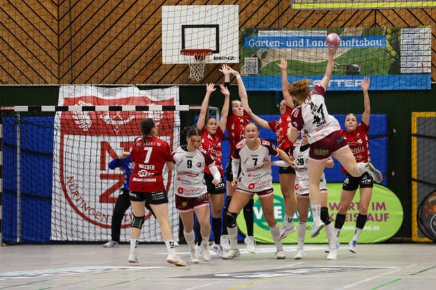 Pia Louisa Köpke (HL Buchholz 08-Rosengarten, 47) setzt zum Wurf an GER, SG Nuertingen-Zizishausen vs. HL Buchholz 08-Rosengarten, Handball, 2. ALSCO Handball Bundesliga Frauen, 4. Spieltag, Spielzeit 2026 2027, 19.09.2026 GER, SG Nuertingen-Zizishausen vs. HL Buchholz 08-Rosengarten, Handball, 2. ALSCO Handball Bundesliga Frauen, 4. Spieltag, Spielzeit 2026 2027, 19.09.2026 Steinenberg Copyright: xEibner-Pressefoto SoerenxHerwegx EP_SHG