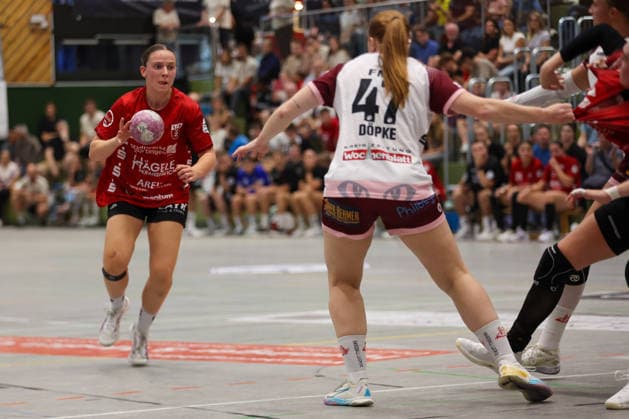 Lisa Fuchs (SG Nürtingen-Zizishausen, 24) setzt zum Wurf an GER, SG Nuertingen-Zizishausen vs. HL Buchholz 08-Rosengarten, Handball, 2. ALSCO Handball Bundesliga Frauen, 4. Spieltag, Spielzeit 2026 2027, 19.09.2026 GER, SG Nuertingen-Zizishausen vs. HL Buchholz 08-Rosengarten, Handball, 2. ALSCO Handball Bundesliga Frauen, 4. Spieltag, Spielzeit 2026 2027, 19.09.2026 Steinenberg Copyright: xEibner-Pressefoto SoerenxHerwegx EP_SHG