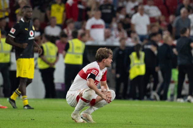 19.09.2026, GER, Fussball, Herren, 1. Bundesliga, Saison 2026 2027, 4. Spieltag, VfB Stuttgart vs. Borussia Dortmund Nach Spielende Entaeuschung, frust bei Maximilian Mittelstaedt ( VfB Stuttgart, 07 ) DFB DFL regulations prohibit any use of photographs as image sequences and or quasi-video. Stuttgart MHP Arena Baden-Württemberg Deutschland Copyright: xNordphoto WolfgangxFrankx