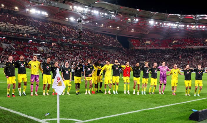 19.09.2026, Deutschland, Stuttgart, Fußball Bundesliga, VfB Stuttgart vs. Borussia Dortmund, Jubel, Schlußjubel Dortmund