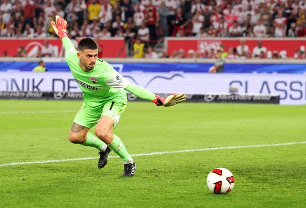 19.09.2026, Deutschland, Stuttgart, Fußball Bundesliga, VfB Stuttgart vs. Borussia Dortmund, Fabian Bredlow (VfB)
