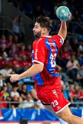 Bietigheim: HBL - 26 27 - SG BBM Bietigheim - TSV Hannover-Burgdorf Marcus Norrbrink (Bietigheim) Bietigheim-Bissingen Egetrans Arena Baden-Württemberg Deutschland