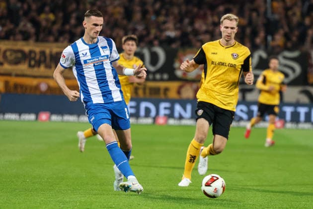 Deutschland: 2. Bundesliga 2026 2027, 7. Spieltag, Dynamo Dresden - Hertha BSC, Rudolf-Harbig-Stadion (Dresden): Niklas Kolbe (Hertha BSC, 27) Passspiel Copyright: xLucasxWalterx