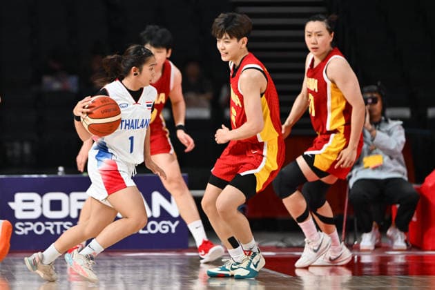 Thailand v China - Asian Games Aichi-Nagoya NAGOYA, JAPAN - SEPTEMBER 19: Pattanamon Patthanauckkaranon (1) of Thailand drives the ball during the basketball Women s Group A between Thailand and China on day zero of the 20th Asian Games Aichi-Nagoya at Aichi International Arena on September 19, 2026 in Nagoya, Aichi, Japan. Stringer Anadolu Nagoya Japan. Editorial use only. Please get in touch for any other usage.  Copyright: x2026xAnadoluxStringerx