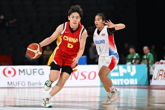 Sport Bilder des Tages Thailand v China - Asian Games Aichi-Nagoya NAGOYA, JAPAN - SEPTEMBER 19: Shuyu Yang (6) of China drives the ball during the basketball Women s Group A between Thailand and China on day zero of the 20th Asian Games Aichi-Nagoya at Aichi International Arena on September 19, 2026 in Nagoya, Aichi, Japan. Stringer Anadolu Nagoya Japan. Editorial use only. Please get in touch for any other usage.  Copyright: x2026xAnadoluxStringerx