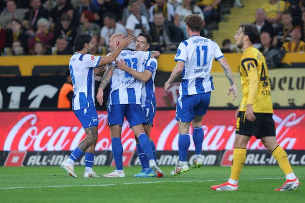 19.09.2026, xtgx, Fussball 2. Bundesliga, SG Dynamo Dresden - Hertha BSC Berlin, v.l. Jon Dagur Thorsteinsson (Hertha, 24) Jubel, Torjubel, jubelt ueber das Tor, celebrate the goal, celebration (DFL DFB REGULATIONS PROHIBIT ANY USE OF PHOTOGRAPHS as IMAGE SEQUENCES and or QUASI-VIDEO) Dresden