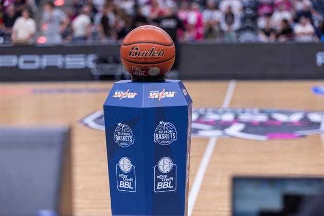 easyCredit Basketball Bundesliga, Telekom Baskets Bonn vs. Veolia Towers Hamburg, 19.09.2026 Der Spielball der Basketball Bundesliga -- easyCredit Basketball Bundesliga, Telekom Baskets Bonn vs. Veolia Towers Hamburg, 19.09.2026, Telekom Dome Bonn Copyright: xBEAUTIFULxSPORTS Derixx