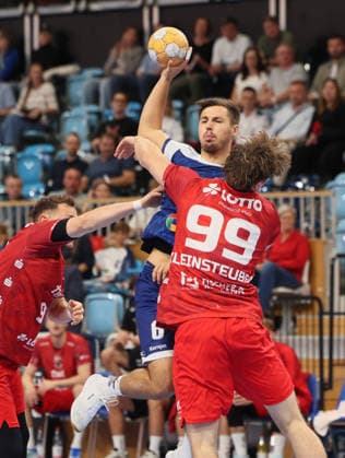 GER HBL2 Saison 2026 2027 VfL Potsdam vs EULEN Ludwigshafen, 19.09.26, MBS Arena, Potsdam Marc-Robin EISEL (Eulen Ludwigshafen 9), Markus MAHR (1.VfL Potsdam 6), Monty KLEINSTEUBER (Eulen Ludwigshafen 99)