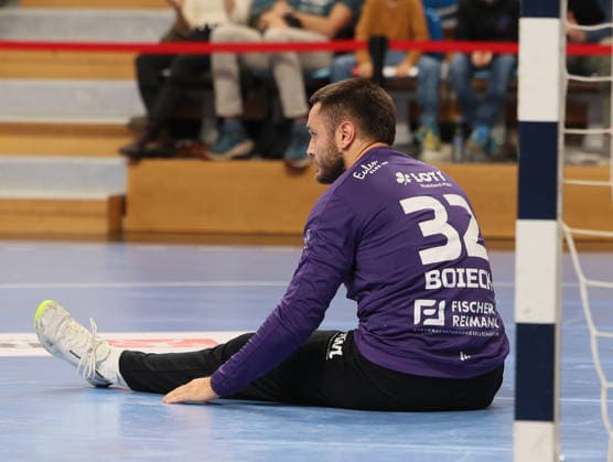 GER HBL2 Saison 2026 2027 VfL Potsdam vs EULEN Ludwigshafen, 19.09.26, MBS Arena, Potsdam Janis BOIECK (Eulen Ludwigshafen 32) sitzt nach erneutem Gegentreffer genervt vor seinem Tor