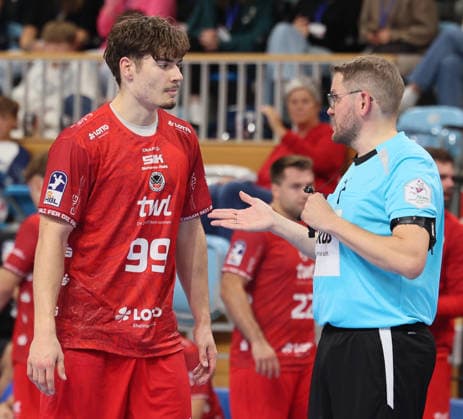 GER HBL2 Saison 2026 2027 VfL Potsdam vs EULEN Ludwigshafen, 19.09.26, MBS Arena, Potsdam Monty KLEINSTEUBER (Eulen Ludwigshafen 99) im Dialog mit dem Schiedsrichter