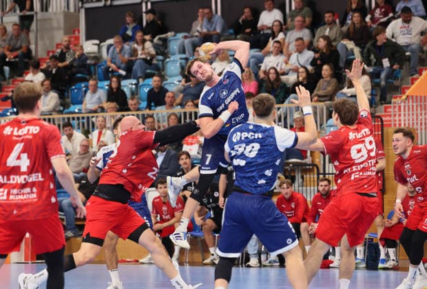 GER HBL2 Saison 2026 2027 VfL Potsdam vs EULEN Ludwigshafen, 19.09.26, MBS Arena, Potsdam Nicolas WALDVOGEL (Eulen Ludwigshafen 4), Finn LEUN (Eulen Ludwigshafen 37), Nicolas PAULNSTEINER (1.VfL Potsdam 7), Tim Niclas SCHRÖDER (1.VfL Potsdam 33), Monty KLEINSTEUBER (Eulen Ludwigshafen 99)
