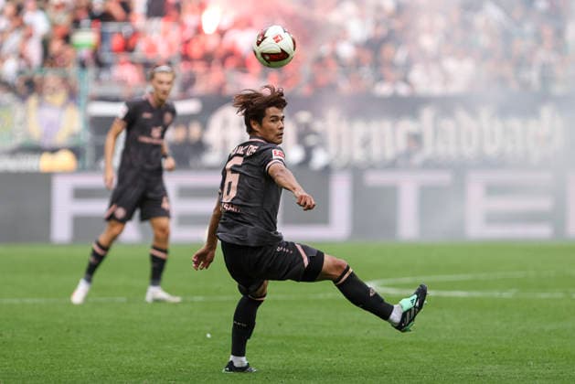 Kaishu Sano (1.FSV Mainz 05) in Aktion, am Ball, Einzelaktion waehrend des Spiels der 1. Bundesliga zwischen Borussia Moenchengladbach und 1. FSV Mainz 05, ista-Borussia-Park am 19. September 2026 in Moenchengladbach, Deutschland. (Foto von Oliver Kaelke DeFodi Images) +++ Kaishu Sano (1.FSV Mainz 05) controls the ball during the Bundesliga match between Borussia Moenchengladbach and 1. FSV Mainz 05 at ista-Borussia-Park on September 19, 2026 in Moenchengladbach, Germany. (Photo by Oliver Kaelke DeFodi Images) DFB DFL REGULATIONS PROHIBIT ANY USE OF PHOTOGRAPHS AS IMAGE SEQUENCES AND OR QUASI-VIDEO. (Photo by Oliver Kaelke DeFodi Images) -
