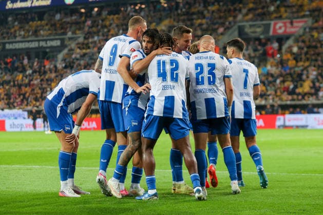 19.09.2026, xtgx, Fussball - 2.Bundesliga Dynamo Dresden - Hertha BSC Berlin v.l. T1:2 Jubel, Torjubel, jubelt ueber das Tor, celebrate the goal, celebration nach dem 1:2 durch Jon Dagur Thorsteinsson (Hertha, 23) (DFL DFB REGULATIONS PROHIBIT ANY USE OF PHOTOGRAPHS as IMAGE SEQUENCES and or QUASI-VIDEO) Dresden