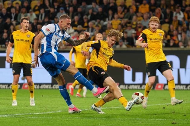 19.09.2026, xtgx, Fussball - 2.Bundesliga Dynamo Dresden - Hertha BSC Berlin v.l. Gustaf Nilsson (Hertha, 9), Till Neininger (Dresden, 34) Zweikampf, Duell, Kampf, tackle (DFL DFB REGULATIONS PROHIBIT ANY USE OF PHOTOGRAPHS as IMAGE SEQUENCES and or QUASI-VIDEO) Dresden