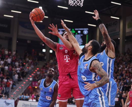 Michael Kessens Telekom Baskets Bonn vs. Veolia Towers Hamburg 1.Spieltag - Saison 2026 27