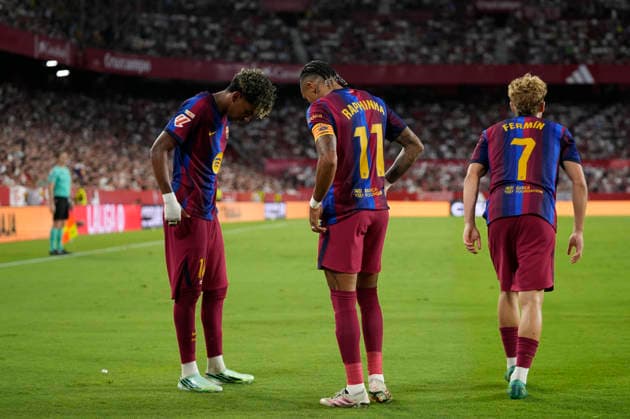 September 19, 2026, Sevilla, Sevilla, Spain: Raphinha of FC Barcelona, Barca celebrates a goal during the Spanish league, LaLiga EA Sports, football match played between Sevilla FC and FC Barcelona at Ramon Sanchez-Pizjuan stadium on September 19, 2026, in Sevilla, Spain. Sevilla Spain - ZUMAa181 20260919_zaa_a181_551 Copyright: xJoaquinxCorcherox