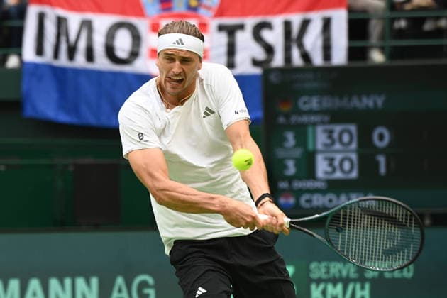 Alexander ZVEREV (GER) Aktion, match1: Alexander ZVEREV (GER) - Matej DODIC (CRO) Deutschland (GER) - Kroatien (CRO) Tennis Davis Cup Qualifiers Round 2 am 19.09.2026 in der Heristo Arena Halle Westfalen, Deutschland. Â