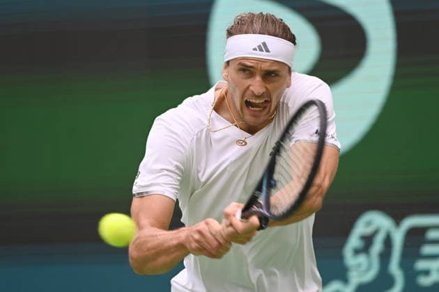 Alexander ZVEREV (GER) Aktion, match1: Alexander ZVEREV (GER) - Matej DODIC (CRO) Deutschland (GER) - Kroatien (CRO) Tennis Davis Cup Qualifiers Round 2 am 19.09.2026 in der Heristo Arena Halle Westfalen, Deutschland. Â