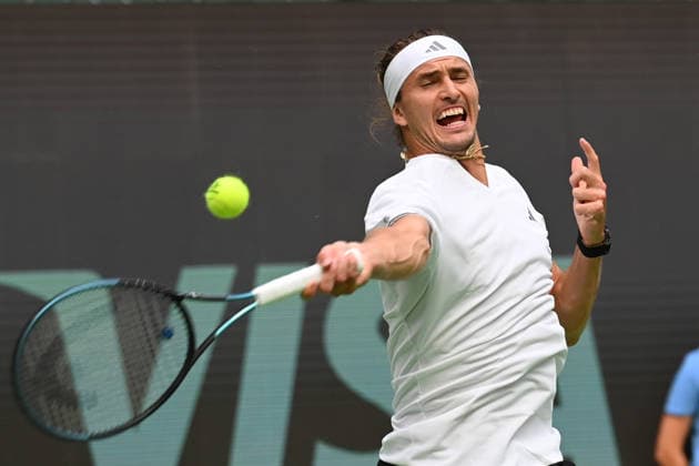 Alexander ZVEREV (GER) Aktion, match1: Alexander ZVEREV (GER) - Matej DODIC (CRO) Deutschland (GER) - Kroatien (CRO) Tennis Davis Cup Qualifiers Round 2 am 19.09.2026 in der Heristo Arena Halle Westfalen, Deutschland. Â
