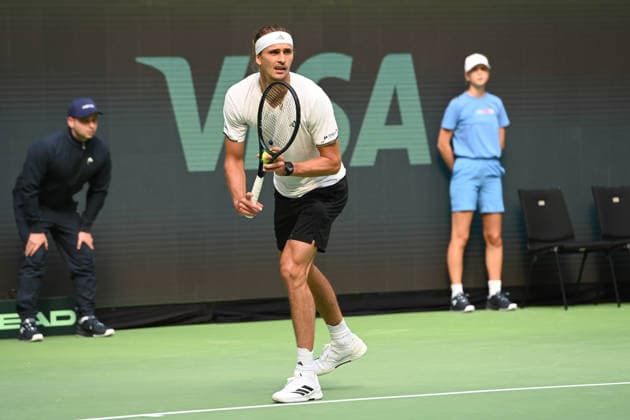 Alexander ZVEREV (GER) Aktion, match1: Alexander ZVEREV (GER) - Matej DODIC (CRO) Deutschland (GER) - Kroatien (CRO) Tennis Davis Cup Qualifiers Round 2 am 19.09.2026 in der Heristo Arena Halle Westfalen, Deutschland. Â