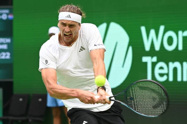 Alexander ZVEREV (GER) Aktion, match1: Alexander ZVEREV (GER) - Matej DODIC (CRO) Deutschland (GER) - Kroatien (CRO) Tennis Davis Cup Qualifiers Round 2 am 19.09.2026 in der Heristo Arena Halle Westfalen, Deutschland. Â