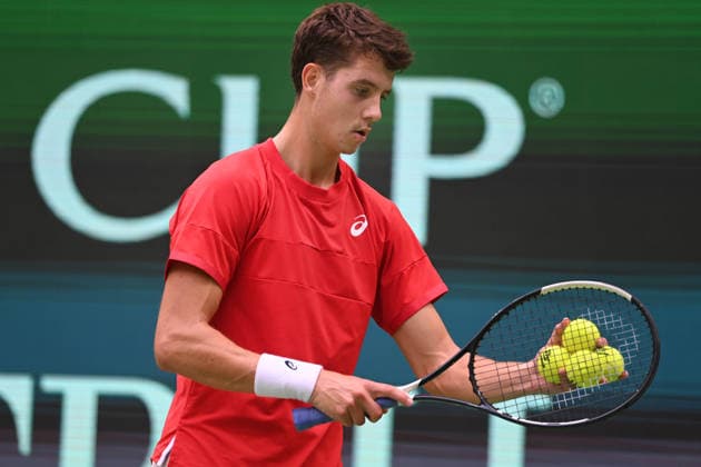 Matej DODIC (CRO) Aktion, match1: Alexander ZVEREV (GER) - Matej DODIC (CRO) Deutschland (GER) - Kroatien (CRO) Tennis Davis Cup Qualifiers Round 2 am 19.09.2026 in der Heristo Arena Halle Westfalen, Deutschland. Â