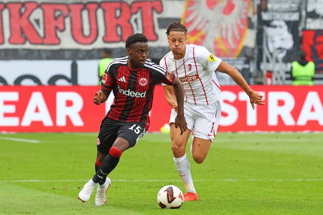 Frankfurt, Deutschland 19. September 2026: 1. BL - 2026 2027 - Sp. 4 - Eintracht Frankfurt gegen SC Freiburg Im Bild: v. li. im Zweikampf Noel Aseko (Frankfurt) gegen Derry Scherhant (SCF). DFL DFB regulations prohibit any use of photographs as image sequences and or quasi-video Deutsche Bank Park Hessen Copyright: xFotostandx xRacochax