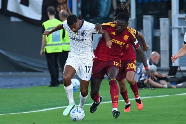 Soccer, Serie A match , Roma v Inter Andy Diouf of Inter,Manu Kone of Roma during the Serie A match between Roma v Inter at Olympic stadium. Rome (Italy), September 19h, 2026 Imago-Images Emmefoto Copyright: xImago-Images Emmefotox