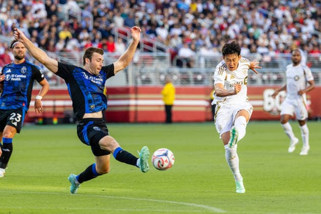 SANTA CLARA, CA - SEPTEMBER 19: Son Heung-Min 7 of the Los Angeles Football Club scores a goal in the first half of an MLS, Fussball Herren, USA match against the San Jose Earthquakes on September 19, 2026 at Levi s Stadium in Santa Clara, CA. (Photo by Matthew Huang Icon Sportswire) SOCCER: SEP 19 MLS San Jose Earthquakes vs Los Angeles Football Club EDITORIAL USE ONLY Icon260919005