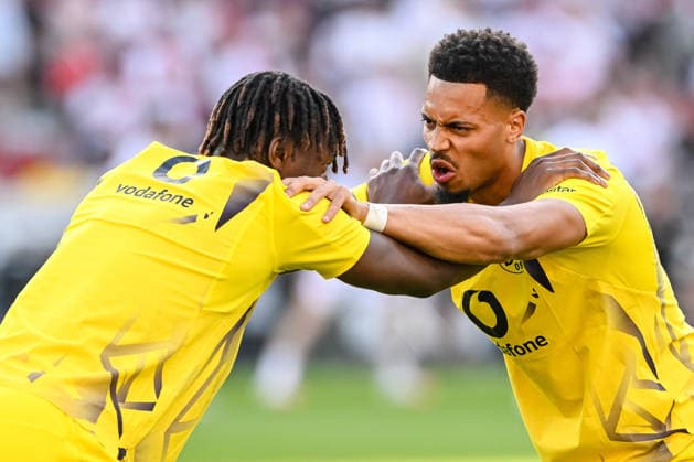 Joane Gadou (Borussia Dortmund) undFelix Nmecha (Borussia Dortmund) beim aufwaermen waehrend des spiels der 1. Bundesliga zwischen VfB Stuttgart und Borussia Dortmund, MHPArena am 19. September 2026 in Stuttgart, Deutschland. (Foto von Harry Langer DeFodi Images) +++ Joane Gadou (Borussia Dortmund) undFelix Nmecha (Borussia Dortmund) warm up during the Bundesliga match between VfB Stuttgart and Borussia Dortmund at MHPArena on September 19, 2026 in Stuttgart, Germany. (Photo by Harry Langer DeFodi Images) DFB DFL REGULATIONS PROHIBIT ANY USE OF PHOTOGRAPHS AS IMAGE SEQUENCES AND OR QUASI-VIDEO. (Photo by Harry Langer DeFodi Images) DFB DFL REGULATIONS PROHIBIT ANY USE OF PHOTOGRAPHS AS IMAGE SEQUENCES AND OR QUASI-VIDEO. -