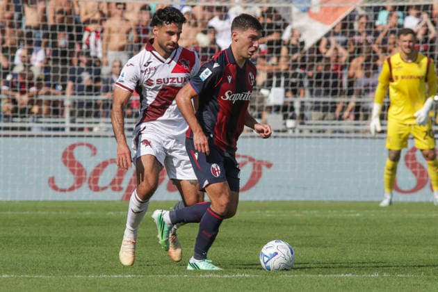 Bologna FC v Torino FC - Serie A 2026 27 Nicolo Cambiaghi of Bologna FC competes for the ball with Eray Comert of Torino FC during the Bologna BFC vs Torino FC match in the 5th round of Serie A Enilive 2026-27 at Renato Dall Ara stadium in Bologna, Italy, on September 19, 2026. Bologna Italy  Copyright: xDavidexCasentinix originalFilename:casentini-bolognab260919_npJFU.jpg