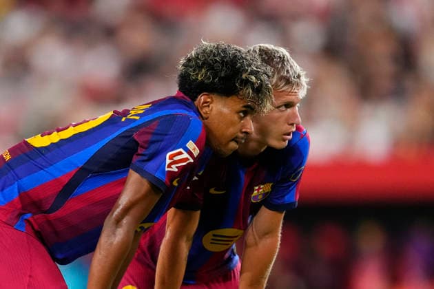 Sevilla FC v FC Barcelona, Barca - LaLiga EA Sports 2026 27 Lamine Yamal right winger of Barcelona and Spain and Dani Olmo attacking midfield of Barcelona and Spain during the LaLiga EA Sports 2026 27 match between Sevilla FC and FC Barcelona at Estadio Ramon Sanchez Pizjuan on September 19, 2026 in Seville, Spain. Seville Spain  Copyright: xJosexBretonx originalFilename:bretonhernandez-sevillaf260919_npN3A.jpg
