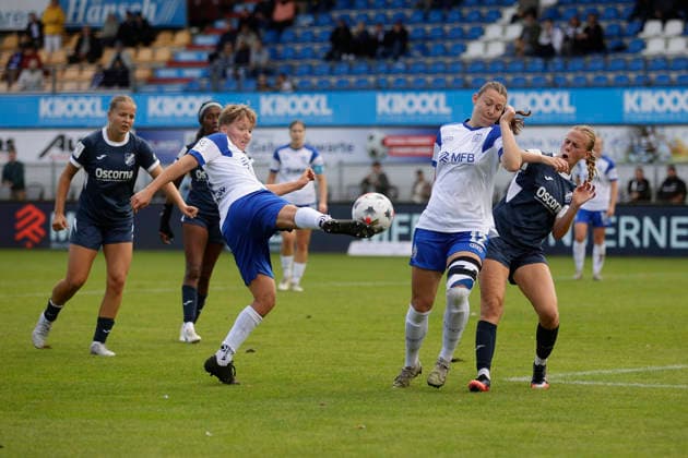 20.09.2026, Hänsch-Arena, Meppen, GER, Frauenfußball, 2. Bundesliga: SV Meppen vs SC Sand, Anncharlotte Hampel (SV Meppen 4) und Sarah Hagg (SV Meppen 12) DFL REGULATIONS PROHIBIT ANY USE OF PHOTOGRAPHS AS IMAGE SEQUENCES AND OR QUASI-VIDEO. Meppen Niedersachsen Hänsch-Arena