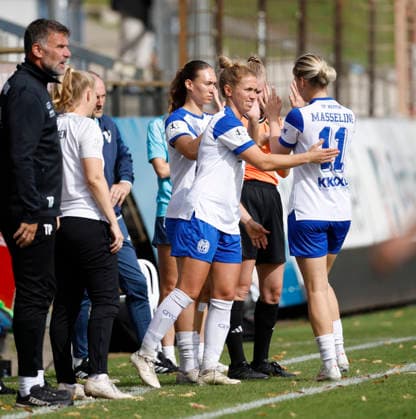 20.09.2026, Hänsch-Arena, Meppen, GER, Frauenfußball, 2. Bundesliga: SV Meppen vs SC Sand, für Lotte Masseling (SV Meppen 11) kommt Maren Haberäcker (SV Meppen 21) DFL REGULATIONS PROHIBIT ANY USE OF PHOTOGRAPHS AS IMAGE SEQUENCES AND OR QUASI-VIDEO. Meppen Niedersachsen Hänsch-Arena