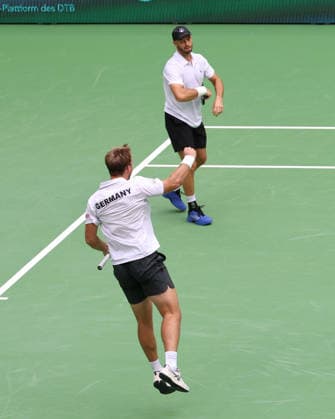 L-R.Team Germany, Kevin Krawietz, Tim Puetz celebrating, Herren Doppel, Men s Doubles, Davis Cup Germany vs. Croatia, Heristo Arena, Halle Westf., Germany Tennis - Davis Cup 20026 - - Heristo Arena - Halle West - Northrhine Westphalia - Germany - 20 September 2026. Copyright: xJuergenxHasenkopfx