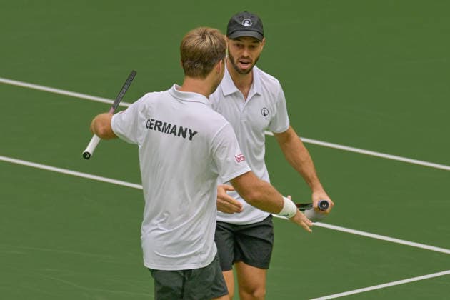 Schlussjubel Schlußjubel Emotion Freude Kevin Krawietz GER Tim Pütz Puetz 20.09.2026 ¢ Tennis ¢ Davis Cup Qualifiers 2. Runde ¢ Deutschland vs Kroatien , heristo-arena, Halle (Westfalen), NRW Germany