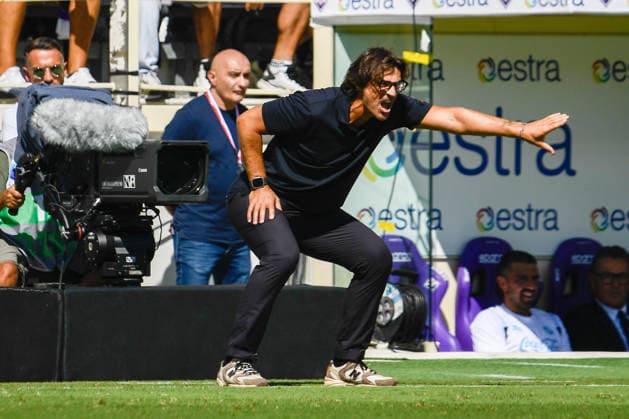 IPA88755666 - Head Coach Paolo Vanoli (Fiorentina) during the ACF Fiorentina vs. SSC Napoli Serie A soccer match in Florence, Italy, on September 20, 2026  Copyright: xFabioxFagiolini IPAxSportx xx IPA88755666