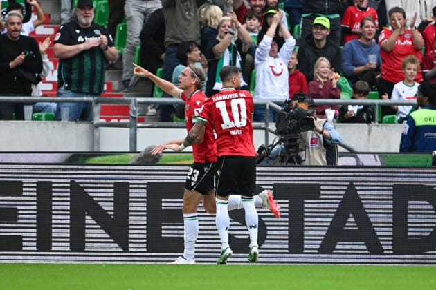 2. Bundesliga - Hannover 96 - VfL Bochum am 20.09.2026 in der HDI Arena in Hannover Jubel, Torjubel, Torschuetze, Torschütze Stefan Teitur Thordarson (Hannover) jubelt nach seinem Tor zum 1:0.