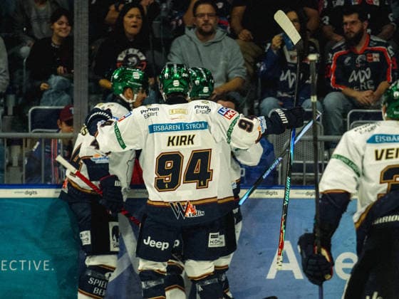 20.09.2026, xwppx, Eishockey Penny DEL, Adler Mannheim - Eisbären Berlin v.l. Jubel nach 0:2 Eisbären Berlin