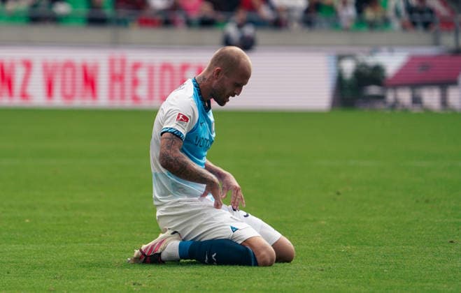Deutschland: Fussball 2.Bundesliga 2026 2027, 6. Spieltag - Hannover 96 vs VfL Bochum - Heinz von Heiden Arena Stadion (Hannover): Mimik, Gesichtsausdruck, Emotion Philipp Hofmann (VfL Bochum, 33) Copyright: xAymanxAlahmedx
