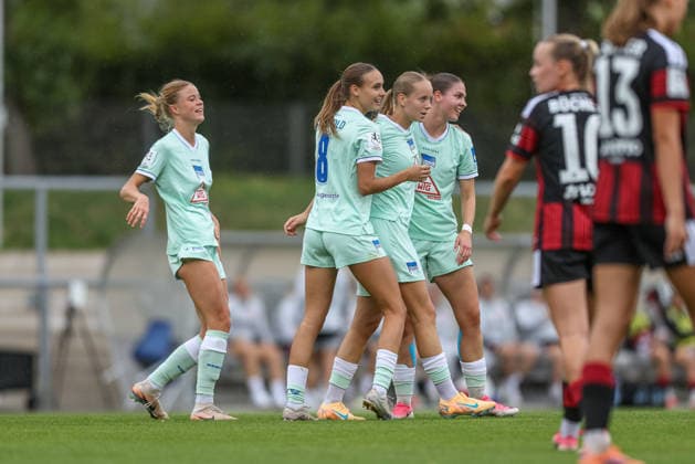 GER, Frankfurt, Eintracht Frankfurt II vs Hertha BSC Berlin, 2. Frauen Bundesliga, Fussball, DFB, Spielzeit 2026 2027, Stadion am Brentanobad, 7. Spieltag im Bild: Elfie Wellhausen (Hertha BSC Frauen 11), Tor, Jubel und Freude, Emotionen DFB DFL REGULATIONS PROHIBIT ANY USE OF PHOTOGRAPHS AS IMAGE SEQUENCES AND OR QUASI-VIDEO, 20.09.2026 Copyright: HMBxMedia HendrikxHamelau
