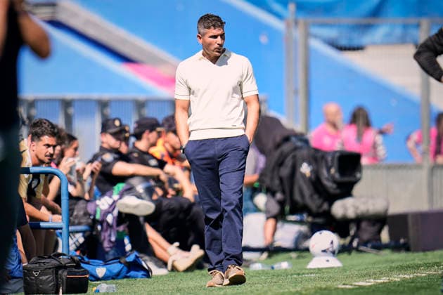 September 20, 2026, Getafe, Madrid, Spain: Juan Funes, head coach of Malaga CF, during the Spanish League, LaLiga EA Sports, football match played between Getafe CF and Malaga CF at Coliseum de Getafe stadium on September 20, 2026, in Getafe, Madrid, Spain. Getafe CF V Malaga CF - LaLiga EA Sports - ZUMAa181 20260920_zaa_a181_015 Copyright: xAngelxPerezxMecax