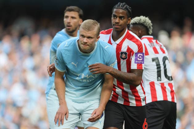 Manchester City v Sunderland - Premier League 2026 27 Erling Haaland of Manchester City and Dayann Methalie of Sunderland challenge during the Premier League 2026 27 match between Manchester City and Sunderland at Etihad Stadium on September 19, 2026 in Manchester, England. WARNING! This Photograph May Only Be Used For Newspaper And Or Magazine Editorial Purposes. May Not Be Used For Publications Involving 1 player, 1 Club Or 1 Competition Without Written Authorisation From Football DataCo Ltd. For Any Queries, Please Contact Football DataCo Ltd on +44 (0) 207 864 9121 Manchester Etihad Stadium England United Kingdom Copyright: xAllstarxPicturexLibraryxLtdx