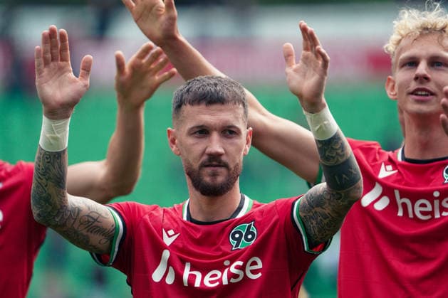 Deutschland: Fussball 2.Bundesliga 2026 2027, 6. Spieltag - Hannover 96 vs VfL Bochum - Heinz von Heiden Arena Stadion (Hannover): Geste, Gestik, Emotion Marcel Hartel (Hannover 96, 10) Copyright: xAymanxAlahmedx