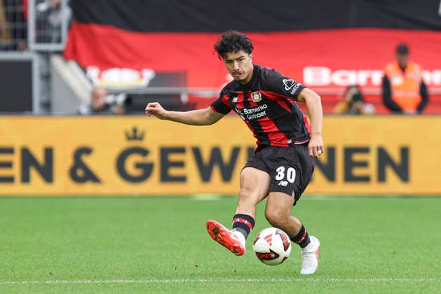 Ibrahim Maza (Bayer 04 Leverkusen) in Aktion, am Ball, Einzelaktion waehrend des Spiels der 1. Bundesliga zwischen Bayer 04 Leverkusen und RB Leipzig, BayArena am 20. September 2026 in Leverkusen, Deutschland. (Foto von Oliver Kaelke DeFodi Images) +++ Ibrahim Maza (Bayer 04 Leverkusen) controls the ball during the Bundesliga match between Bayer 04 Leverkusen and RB Leipzig at BayArena on September 20, 2026 in Leverkusen, Germany. (Photo by Oliver Kaelke DeFodi Images) DFB DFL REGULATIONS PROHIBIT ANY USE OF PHOTOGRAPHS AS IMAGE SEQUENCES AND OR QUASI-VIDEO. (Photo by Oliver Kaelke DeFodi Images) -