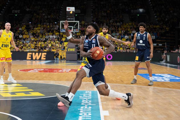 20.09.2026, GER, Basketball, Bundesliga 1.Spieltag, Saison 2026 2027, Oldenburg, EWE Arena, EWE Baskets Oldenburg vs Syntainics MBC Anthony GAINES ( Syntainics MBC 11 ) Oldenburg EWE Arena Niedersachsen Deutschland Copyright: xnordphotoxGmbHx xRojahnx