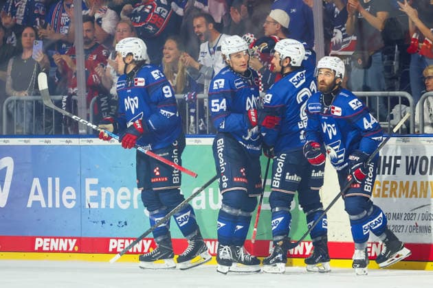 Tor fuer die Adler GER Adler Mannheim - Eisbaeren Berlin Eishockey DEL 2.Spieltag Saison 2026 2027 20.09.2026 GER Adler Mannheim - Eisbaeren Berlin Eishockey PENNY DEL 2.Spieltag Season Saison 2026 2027 20.09.2026 Mannheim Copyright: xEibner-Pressefoto JoergxHirschx EP_JHH