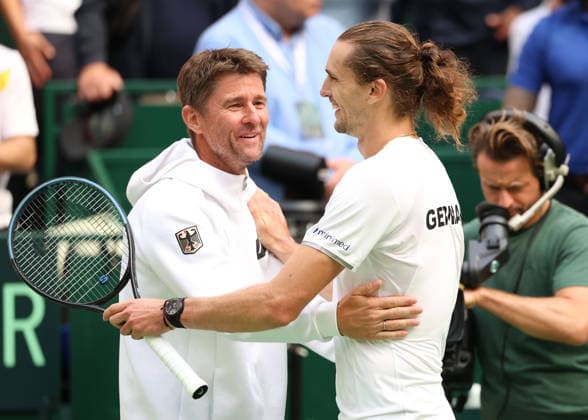Team Germany, Alexander Zverev, .Davis Cup Germany vs. Croatia, Heristo Arena, Halle Westf., Germany, Michael Kohlmann, Davis Cup Captain Tennis - Davis Cup 20026 - - Heristo Arena - Halle West - Northrhine Westphalia - Germany - 20 September 2026. Copyright: xJuergenxHasenkopfx